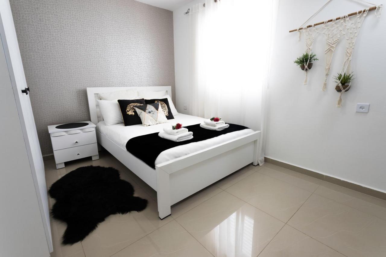 엘라트 Yalarent Seaview 3Br Apt - Families Only 아파트 외부 사진